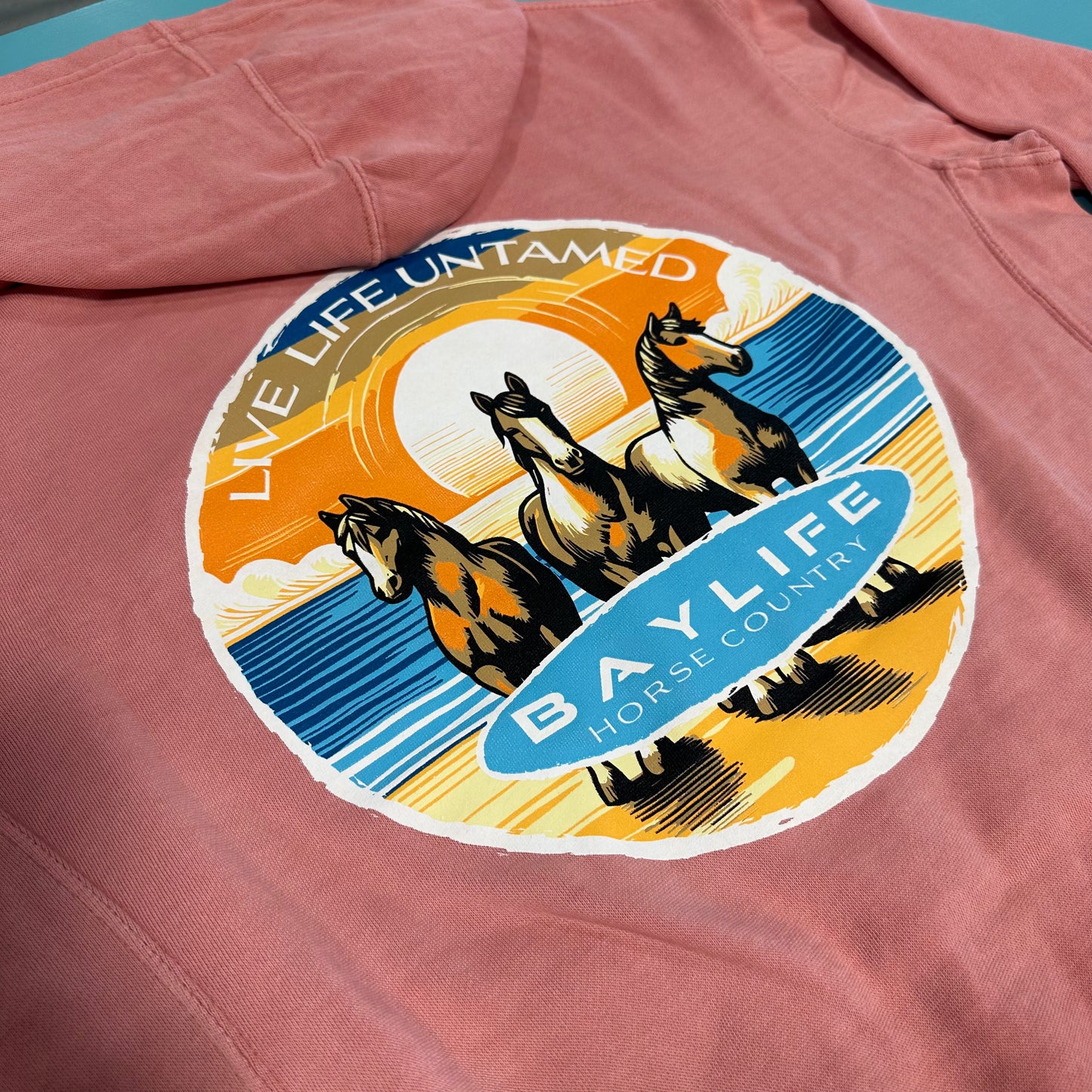 LIVE LIFE UNTAMED HORSE COUNTRY SERIES PREMIUM FLEECE HOODIE | SUNSET PINK