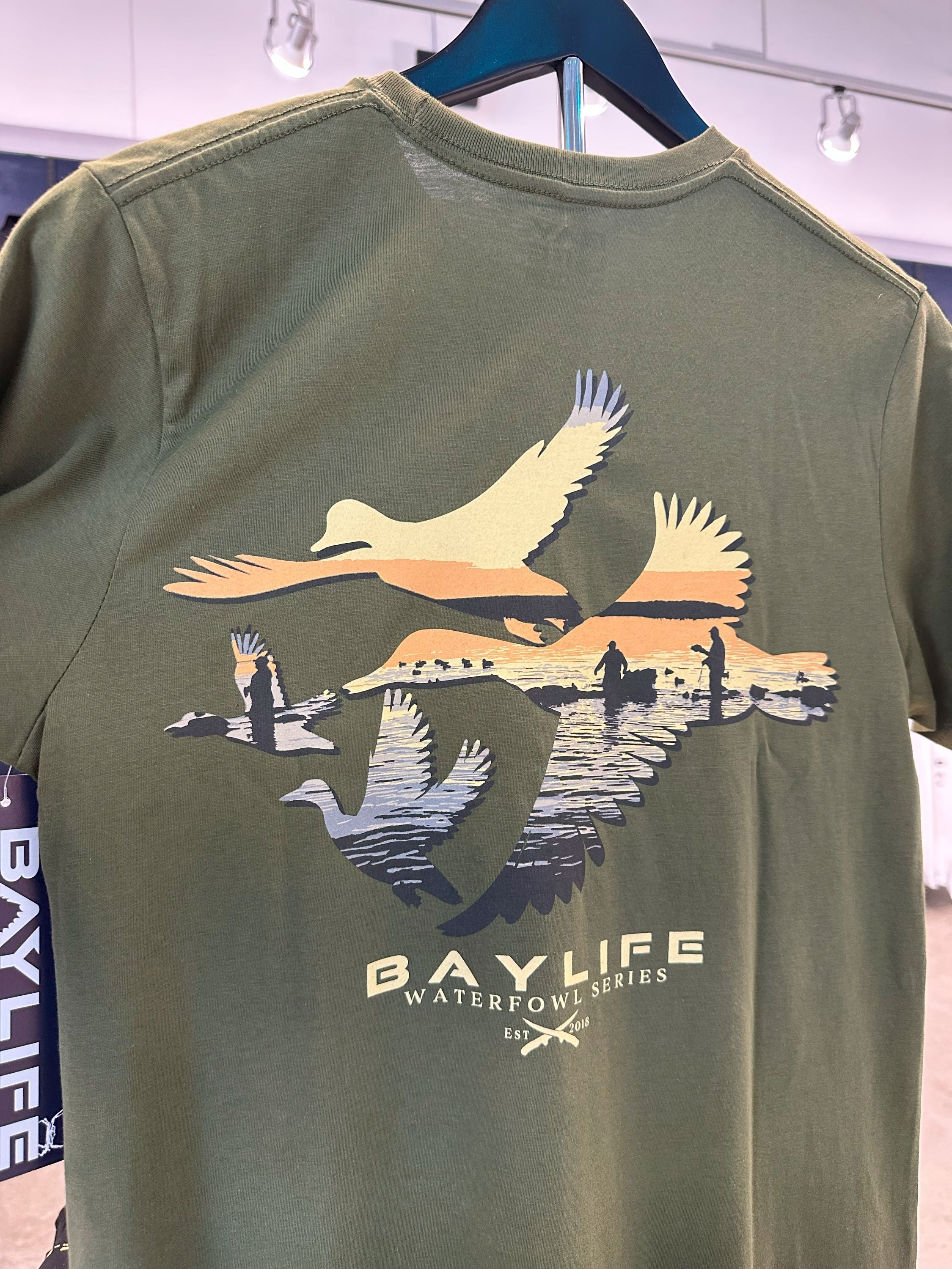 DUCKS TIL DUSK WATERFOWL SERIES PREMIUM SHORT SLEEVE SHIRT